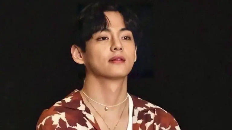 Big Hit Music, BTS, BTS V, BTS V surprises new song