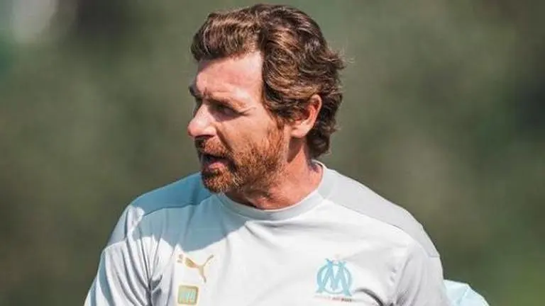 FIFA should retire No.10 for all clubs in tribute to Maradona, says coach Villas-Boas