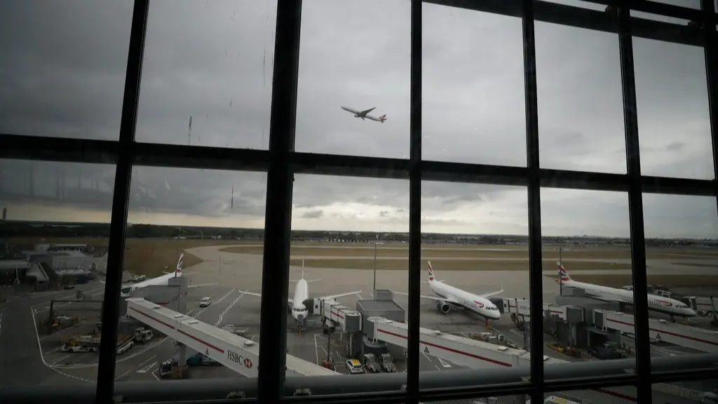 UK: Virgin Atlantic Plane Collides with Stationary British Airways Plane, No Injuries Reported After the incident, Heathrow authorities said that they do not anticipate any impact on their operations for the day as a result of the collision.