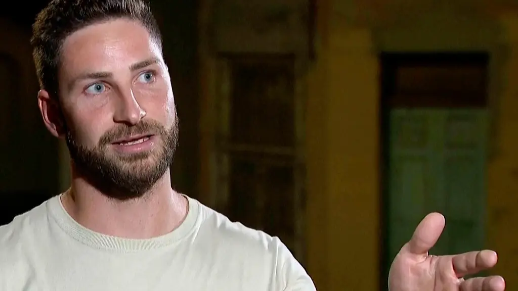 French construction worker Damien Guerot has been awarded permanent residency in Australia for his bravery during the Sydney mall attack.