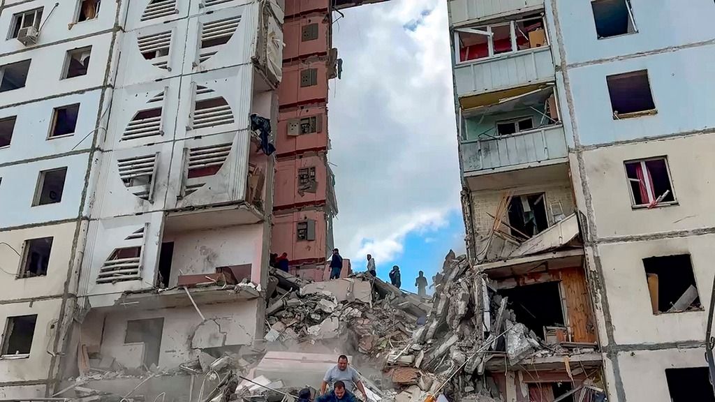 At Least 6 Dead as Apartment Block in Russian Border City Partially Collapses After Heavy Shelling- Republic World