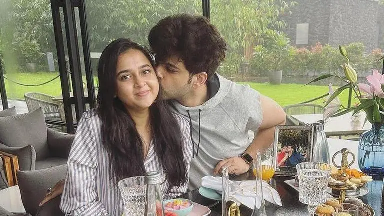 Karan Kundrra, Tejasswi Prakash's Lonavala trip was all about love and adventure Karan Kundrra