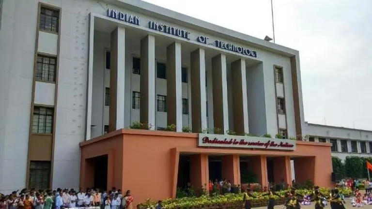 IIT Kharagpur students demand partial waiver of mess fees