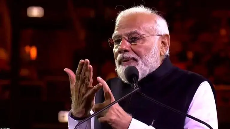 Cricket, Curry, Chat, Jalebi...PM Modi's speech at Sydney Park has everything! Take a look India and Australia relation is defined by 3Cs: PM Modi in Sydney