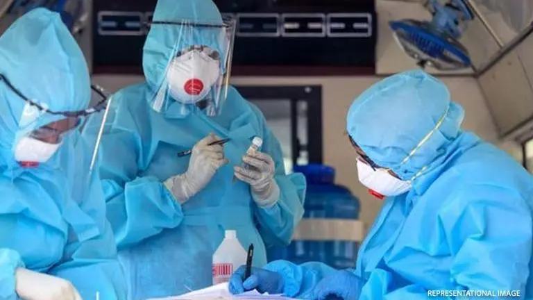 Every twelfth Covid positive case in Delhi now a health worker; pressure on system grows COVID-19