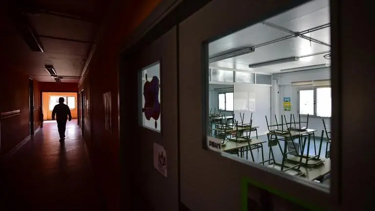 Drone shows empty schools and malls in Japan