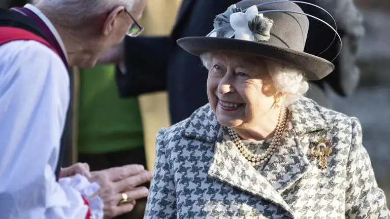 Coronavirus: Britain's Queen Elizabeth cancels appointments for months Coronavirus