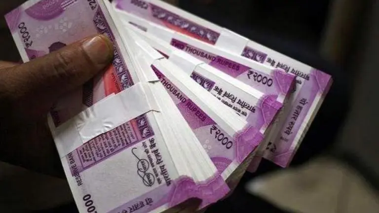 Rupee settles 17 paise lower at 73.46 against US dollar