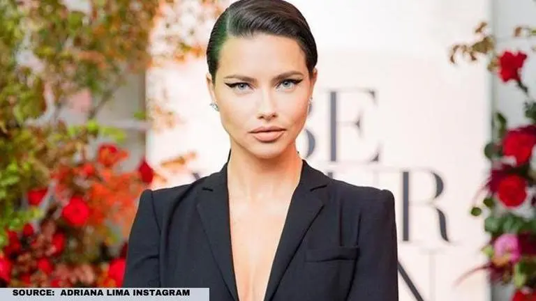 Adriana Lima's stunning looks in black outfits you should not miss Adriana Lima