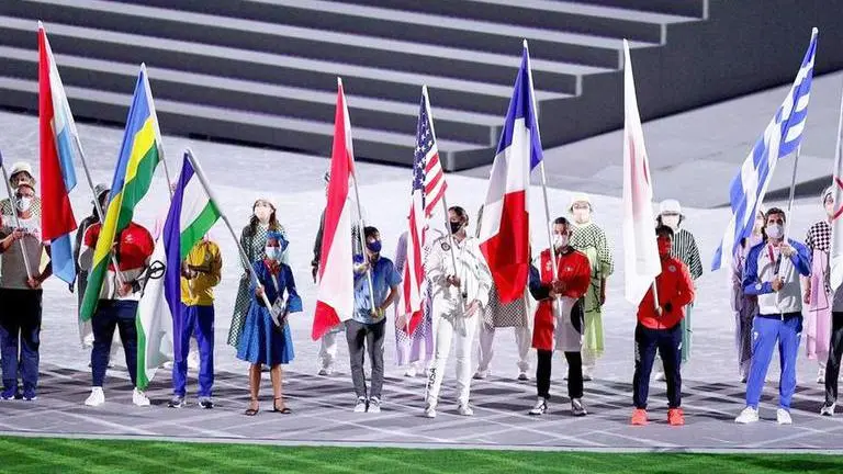 Why is the Greek Flag at the Tokyo Olympics 2020 Closing Ceremony? Here are the details greek flag