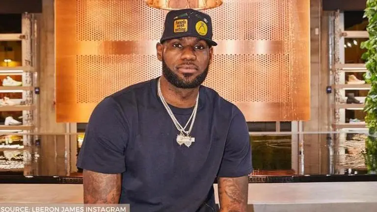 Nike unveils new LeBron 8 Retro for the limited edition "Beijing Pack"; see pictures Nike