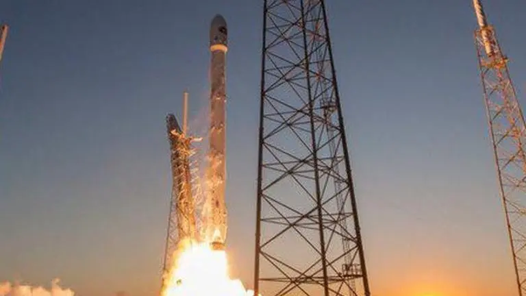 Falcon 9 booster heading towards Moon captured in new image by astronomer Falcon 9