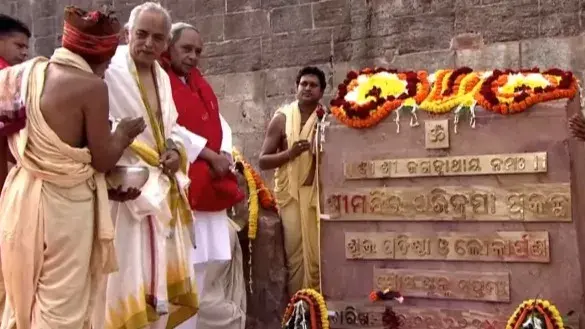 Puri's Jagannath Temple Unveils Radiant New Look With Heritage Corridor's Grand Opening. 5 Points Odisha CM Naveen Patnaik and erstwhile king of Puri, Gajapati Dibyasingha Deba take part in rituals to inaugurate the Shreemandir Parikrama project in Puri