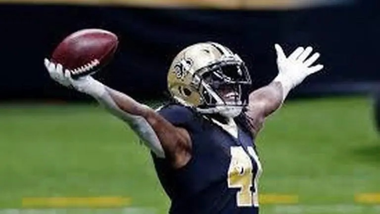 Saints intercept Brady twice in 34-23 win over Bucs