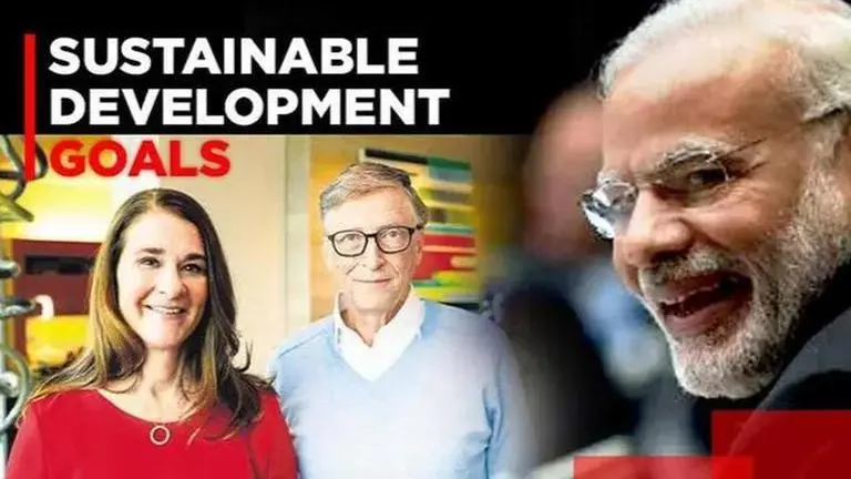 Bill Gates lauds PM Modi on Swachh Bharat & India's use of tech Bill Gates