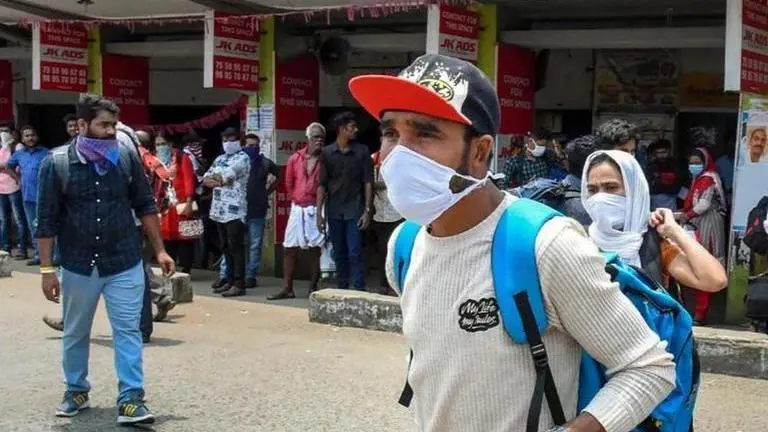 Gujarat lockdown: Over 400 detained for violations, says DGP