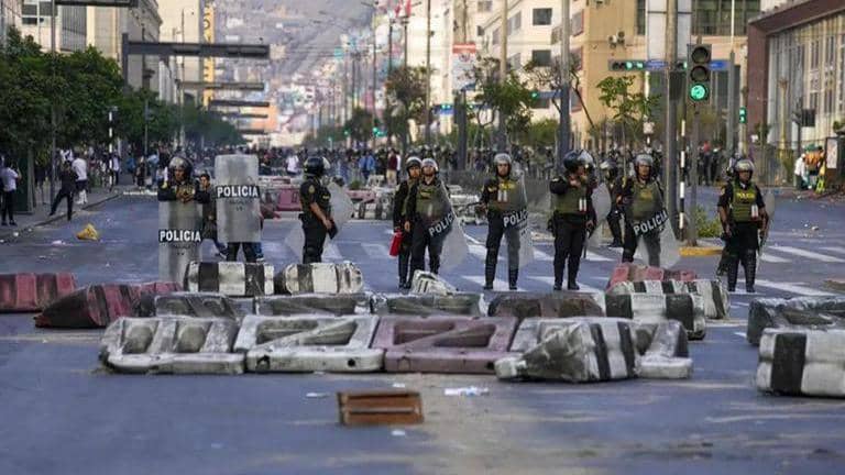 Peru protests: Government declares state of emergency in capital Lima ...