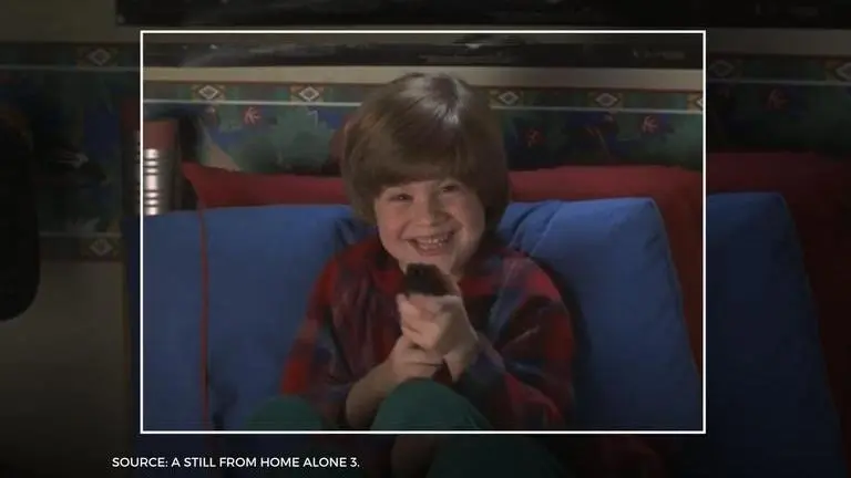 'Home Alone 3' cast includes Alex Linz, Scarlett Johansson & others; know character detail home alone 3 cast