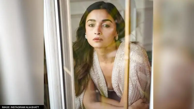 Alia Bhatt pens heartfelt note for '83' cast & director a day ahead of grand release 83 Movie