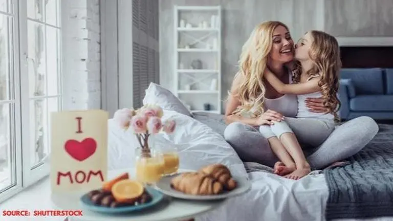 Mother's Day wishes in Telugu to send to your mother & bring a smile on her face mothers day wishes in telugu