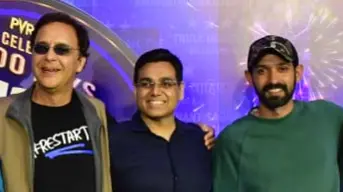 DYK Rajkumar Hirani Was To Direct 12th Fail But THIS Changed Vidhu Vinod Chopra's Heart 12th Fail team