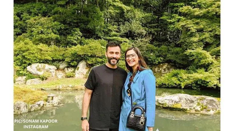 Sonam Kapoor loves taking pictures of herself surrounded by nature, here's proof Sonam Kapoor
