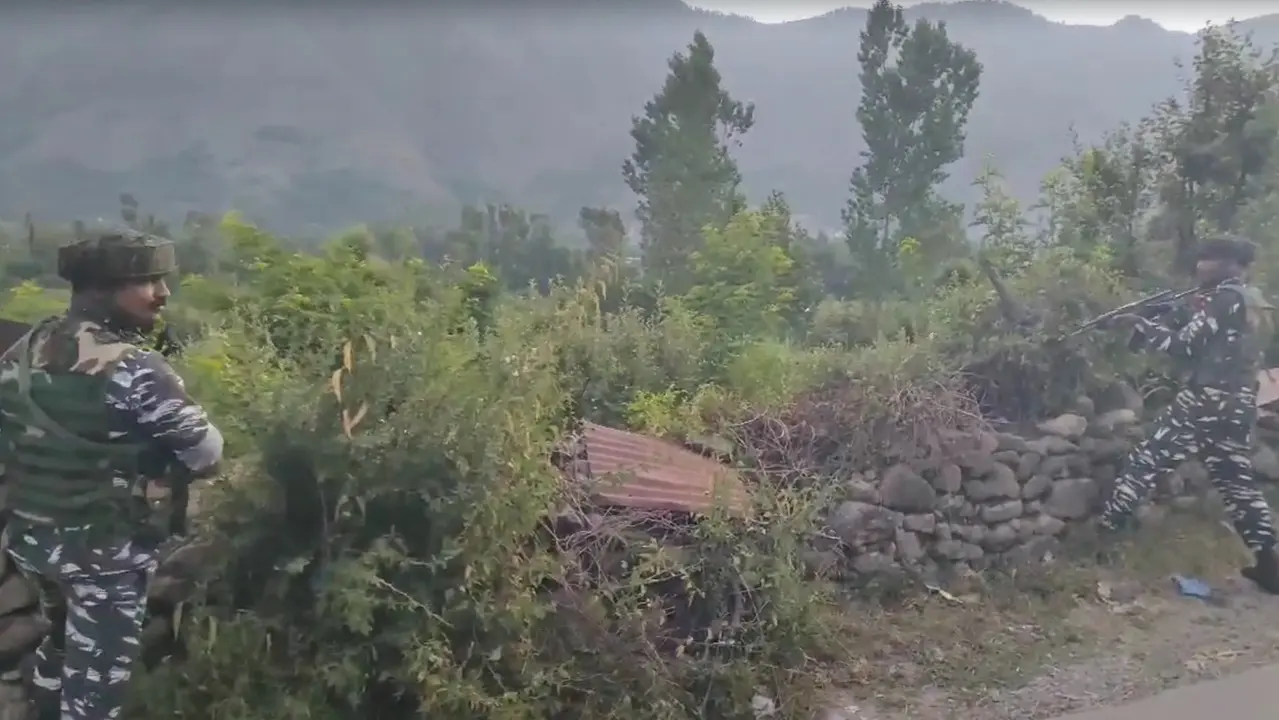 Terrorist killed in encounter with security forces in Kashmir