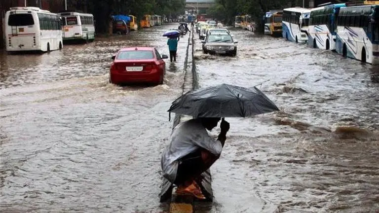 Mumbai: Overnight showers lead to waterlogging in several areas; BMC issues red alert Mumbai