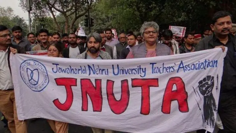 Delhi Police 'underplaying' Jan 5 violence on campus: JNUTA Delhi Police 'underplaying' Jan 5 violence on campus: JNUTA