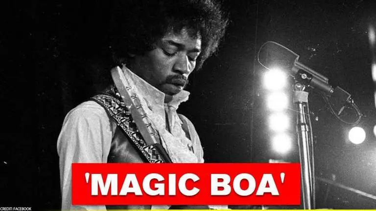 Jimi Hendrix's iconic feathery scarf worn in 1967 to go on auction on September 8 Jimi Hendrix