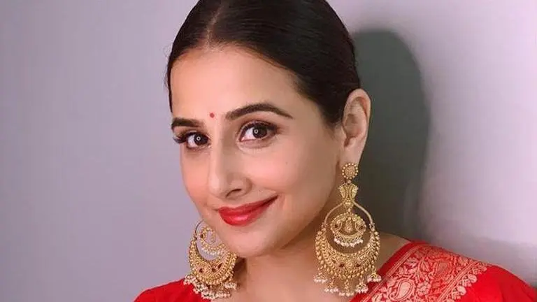 'Earning good karma': Vidya Balan participates in cleanliness drive in Palampur; see pics Vidya Balan earns 'good Karma' as she participates in clean drive in Palampur