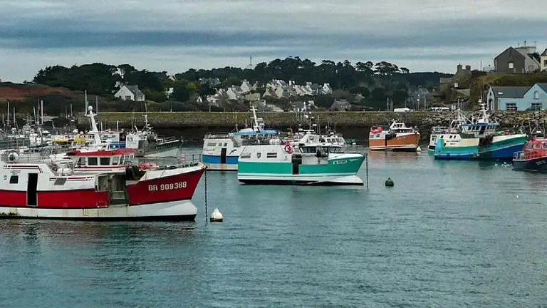 Paris threatens to cut off Jersey's energy supply after UK denies France fishing access France