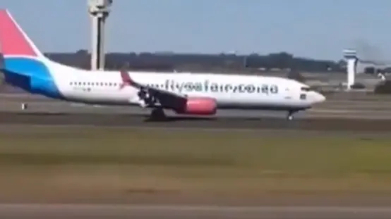Video: Emergency Landing in South Africa as Boeing 737 Loses Wheel During Takeoff Boeing 737