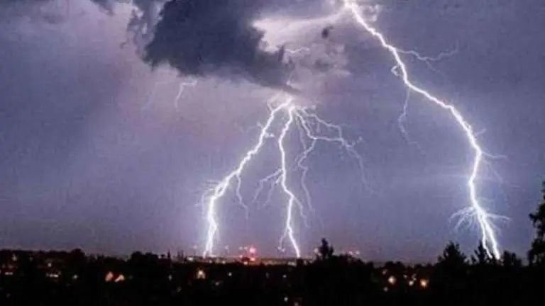 Thunderstorm hits plains, low hills in Himachal Pradesh