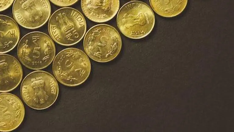 Rupee falls 13 paise to 82.80 against US dollar rupee
