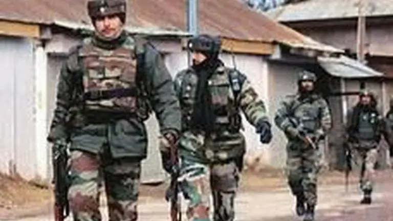 Amid lockdown, Army reaches out to 5-year-old girl with severe burns in J&K's Uri CORONAVIRUS