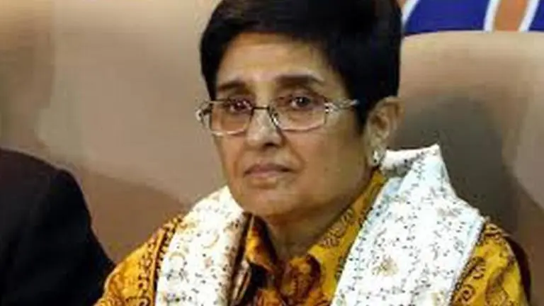 Contempt of court petition against Kiran Bedi soon: Pondy CM V Narayanasamy