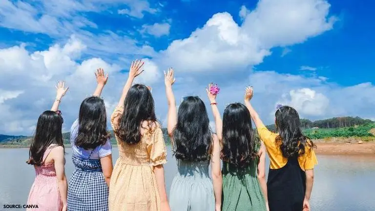 Women's Day wishes in Hindi to send your near and dear ones on the auspicious day women's day wishes in hindi