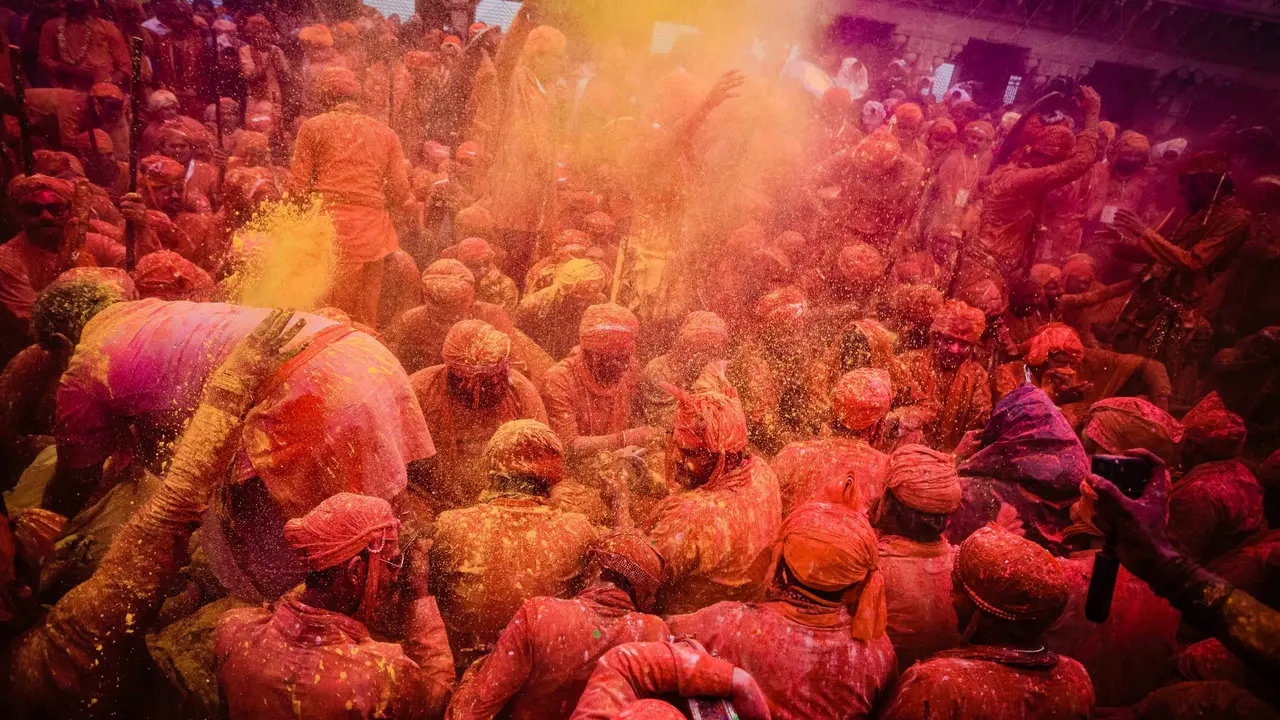 Home-made ubtans to remove colours on Holi