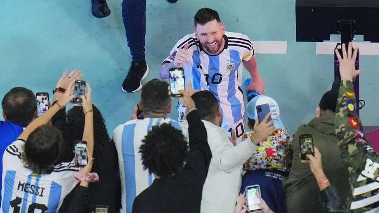 Does Lionel Messi handle his own Instagram account? Argentine superstar reveals the truth Lionel Messi