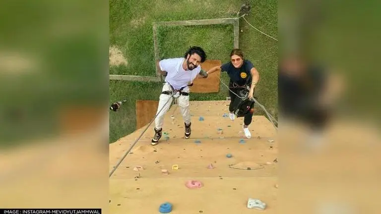 Vidyut Jammwal turns heads as he steps out with fiancé Nandita Mahtani; See pics Vidyut Jammwal