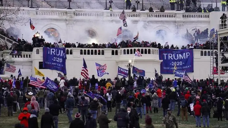 US: Police officer dies due to injuries during riots at Capitol by pro-Trump demonstrators US