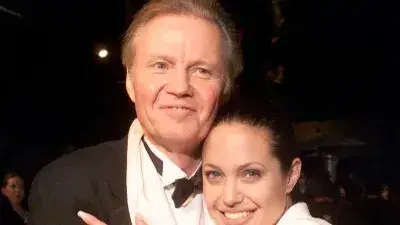 Jolie's dad slams her for comments against Israel Republic World