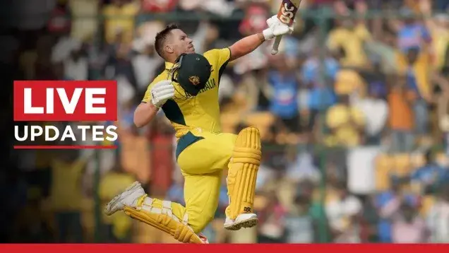 David Warner celebrates his century