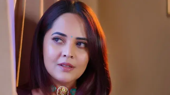 Anasuya Bharadwaj calls out media portals for misquoting her on Allu Arjun's dance style in Pushpa Anasuya Bharadwaj