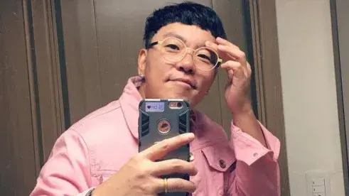 OneTwo’s Oh Chang Hoon dies at 47 after battling cancer, fellow band member mourns his passing Oh Chang Hoon