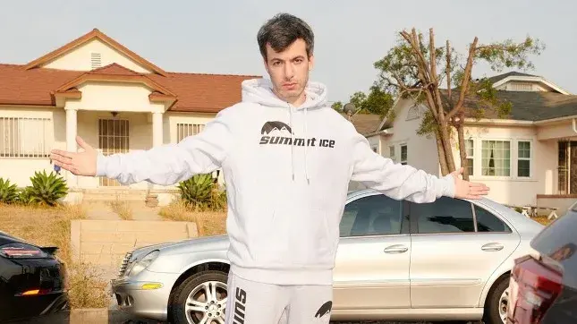 The Curse actor reacts to parody trailer imitating Glen Powell, Sydney Sweeney in Anyone But You Nathan Fielder