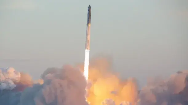 SpaceX to Launch Starships to Mars by 2026, Paving the Way for Human Exploration Starship