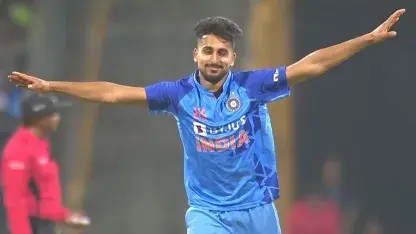 IPL 2025: KKR Suffer Huge Setback As Umran Malik Ruled Out , Forgotten India Star Named As Replacement Umran Malik