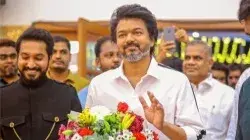 Viral Video: Thalapathy Vijay Meets His Ardent Fans At 3 AM Amid GOAT Shoot Thalapathy Vijay